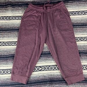 Women’s Icyzone Plum Purple cropped capri Jogger Pants Medium